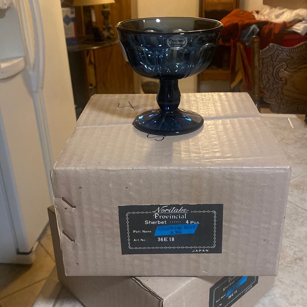 Noritake provincial 4-Piece Sherbert Set - NEW!